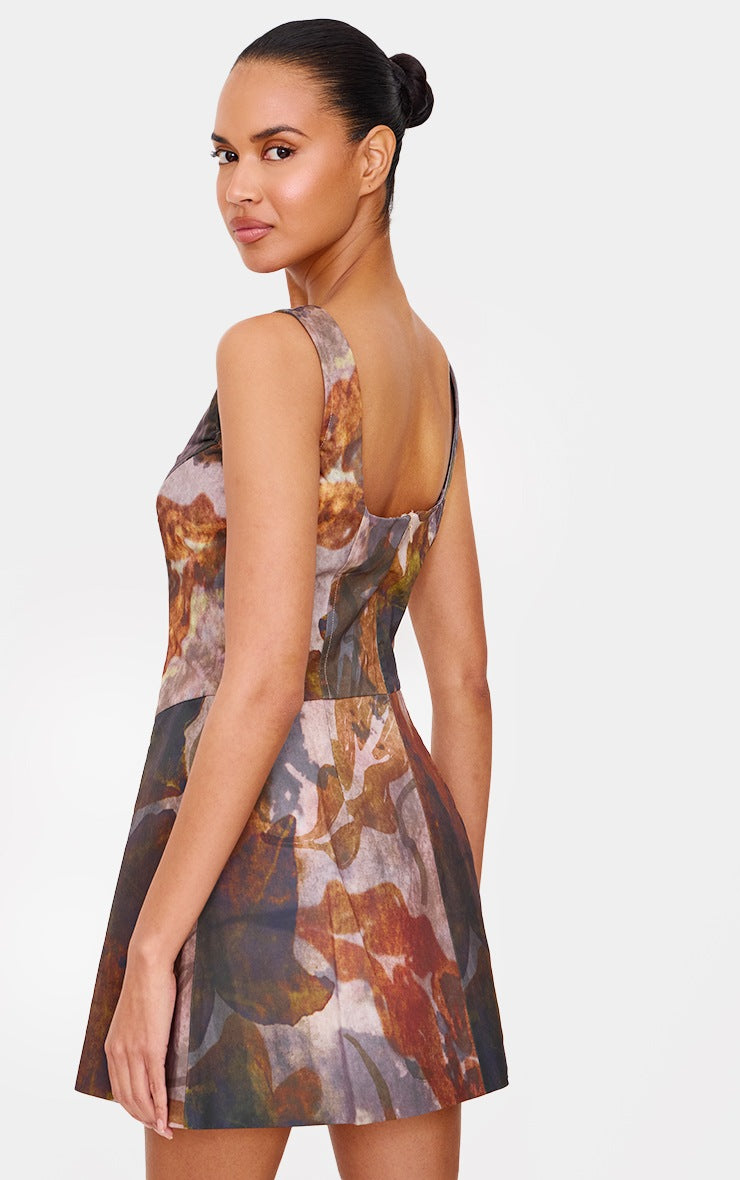 https://cdn-img.prettylittlething.com/0/1/2/c/012cd1a7f979e378cef1097d11e27df2e45c1d9f_cnl4581_2.jpg