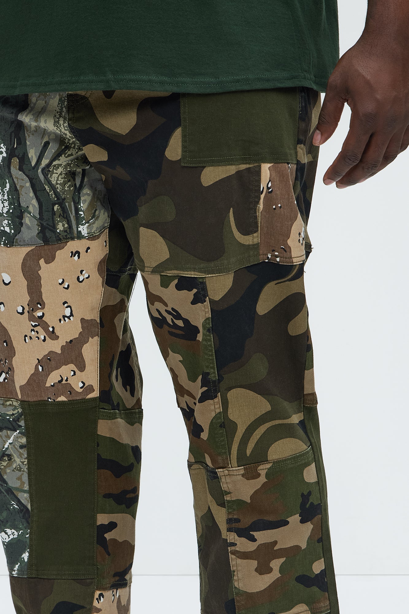 https://cdn.shopify.com/s/files/1/0293/9277/files/03-26-25_S7_10_ZDF01T510038_Camouflage_AE_DJ_09-50-02_PLUS_71822_PXF.jpg?v=1744153981