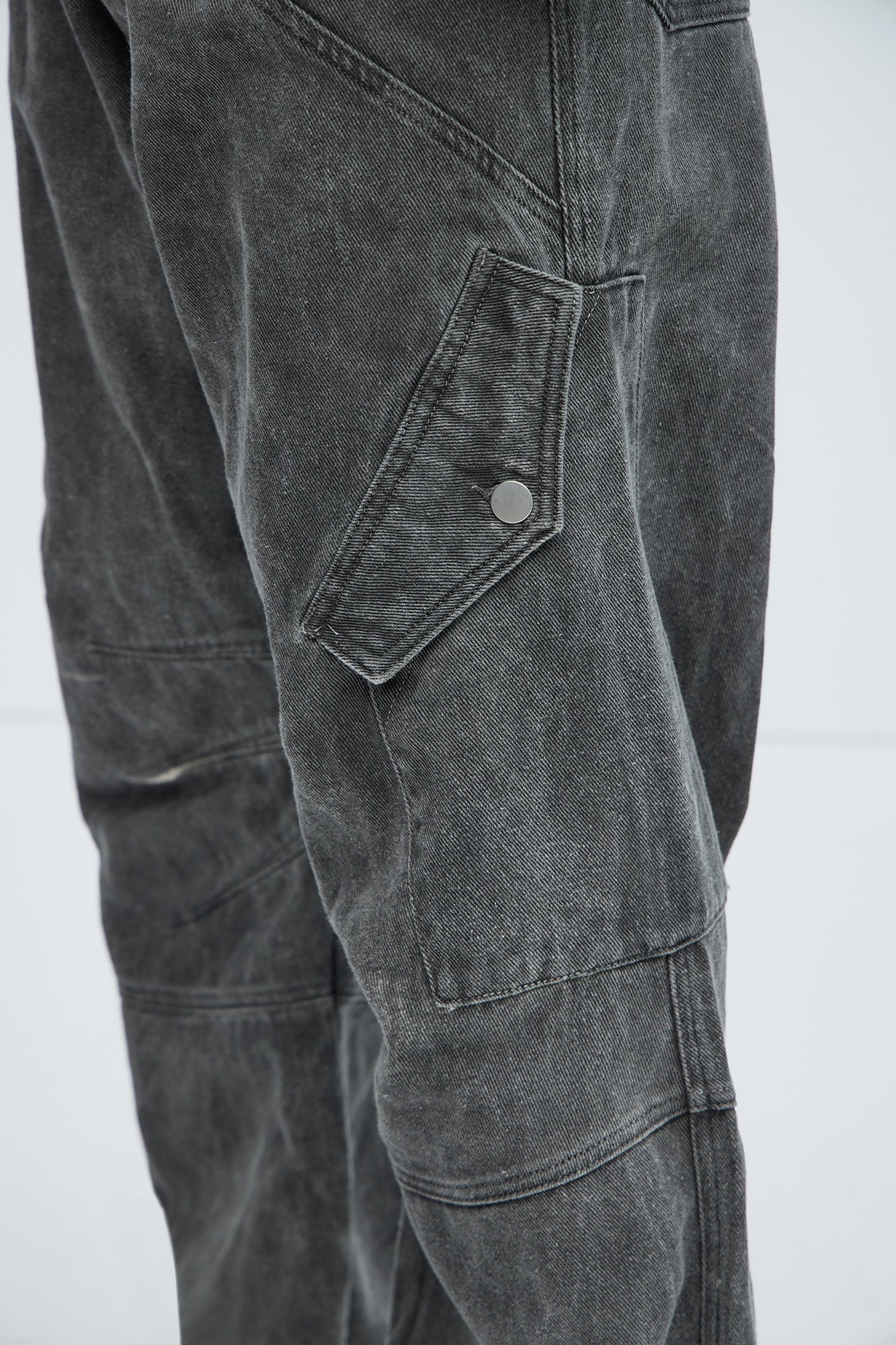 https://cdn.shopify.com/s/files/1/0293/9277/files/04-12-24_S7_20_ZDF01T420013_Grey_KF_DJ_10-19-41_68705_PXF.jpg?v=1713384880