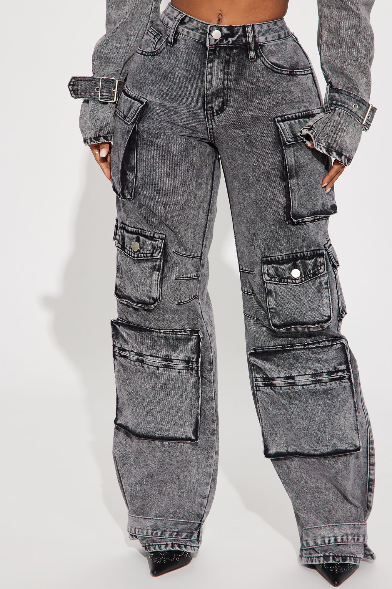 Billie Low Slung Cargo Jeans - Acid Wash Black - HCWP