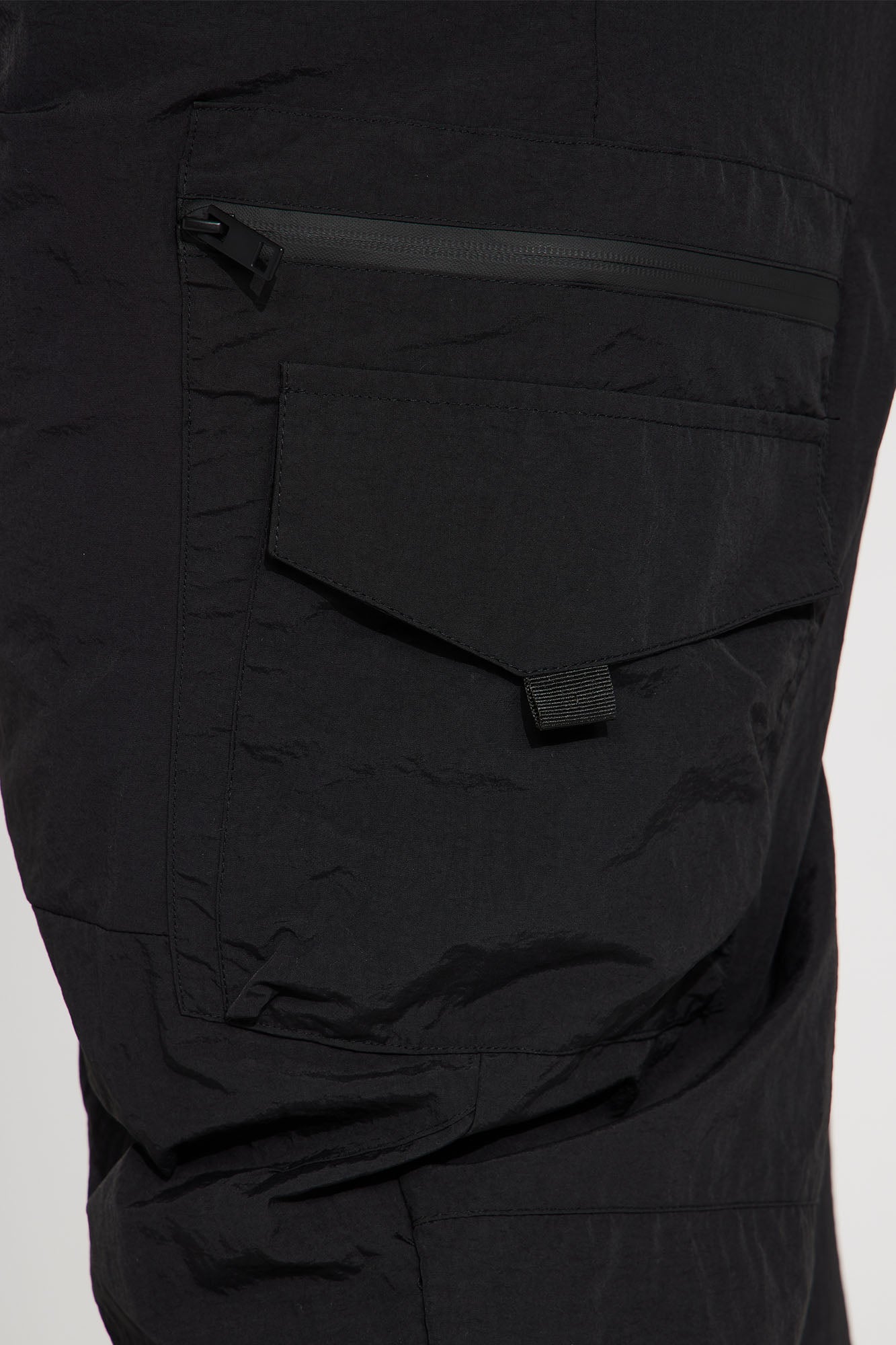 https://cdn.shopify.com/s/files/1/0293/9277/files/06-30-23Studio8_CXB_AP_11-18-25_25_TD9315_Black_7163_PLUS_DG.jpg?v=1688425707