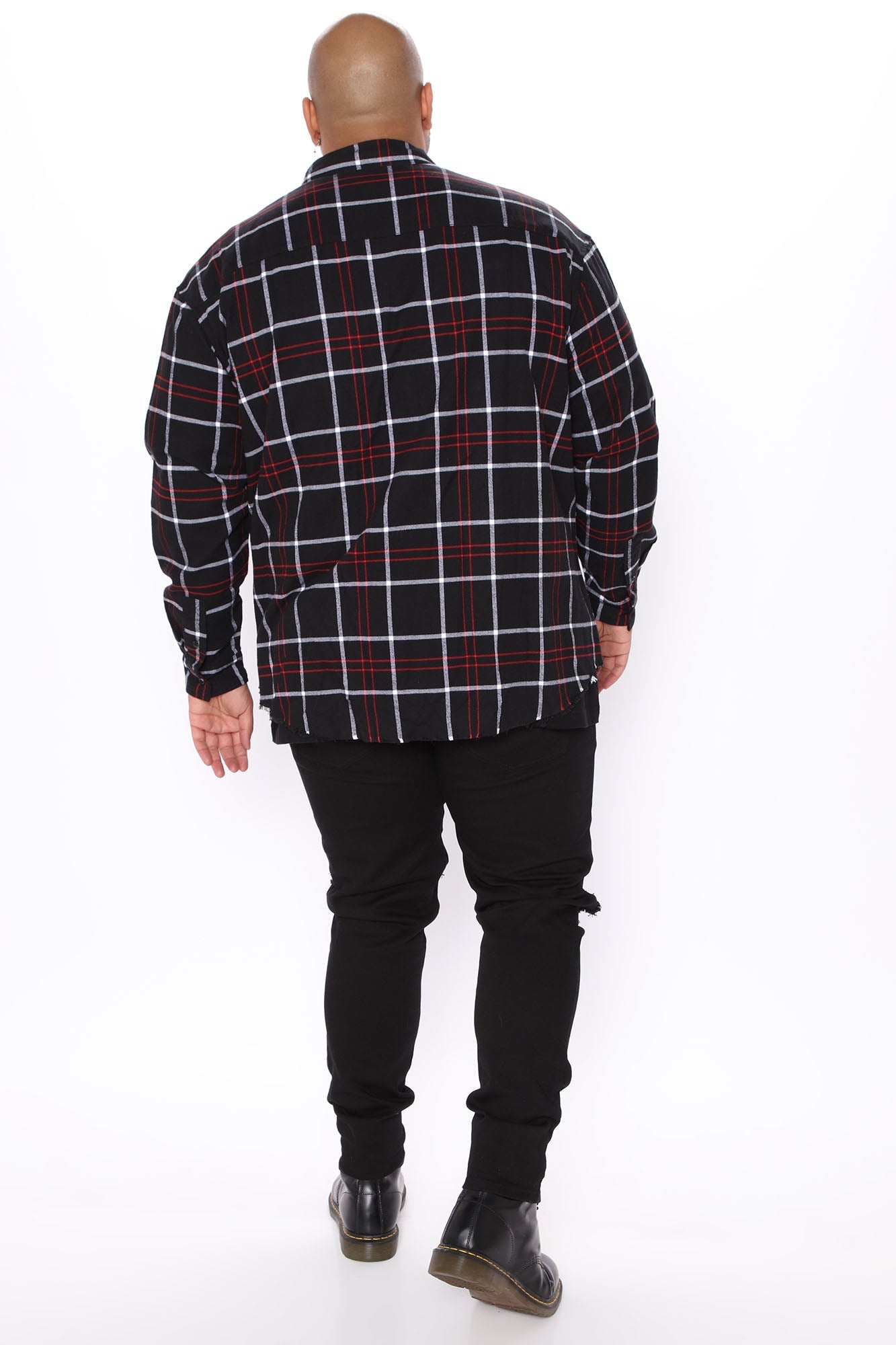 https://cdn.shopify.com/s/files/1/0293/9277/products/09-03-20Studio3_AP_JH_13-45-10_95_RH12137_Black_58269_PLUS_WG.jpg?v=1698855930