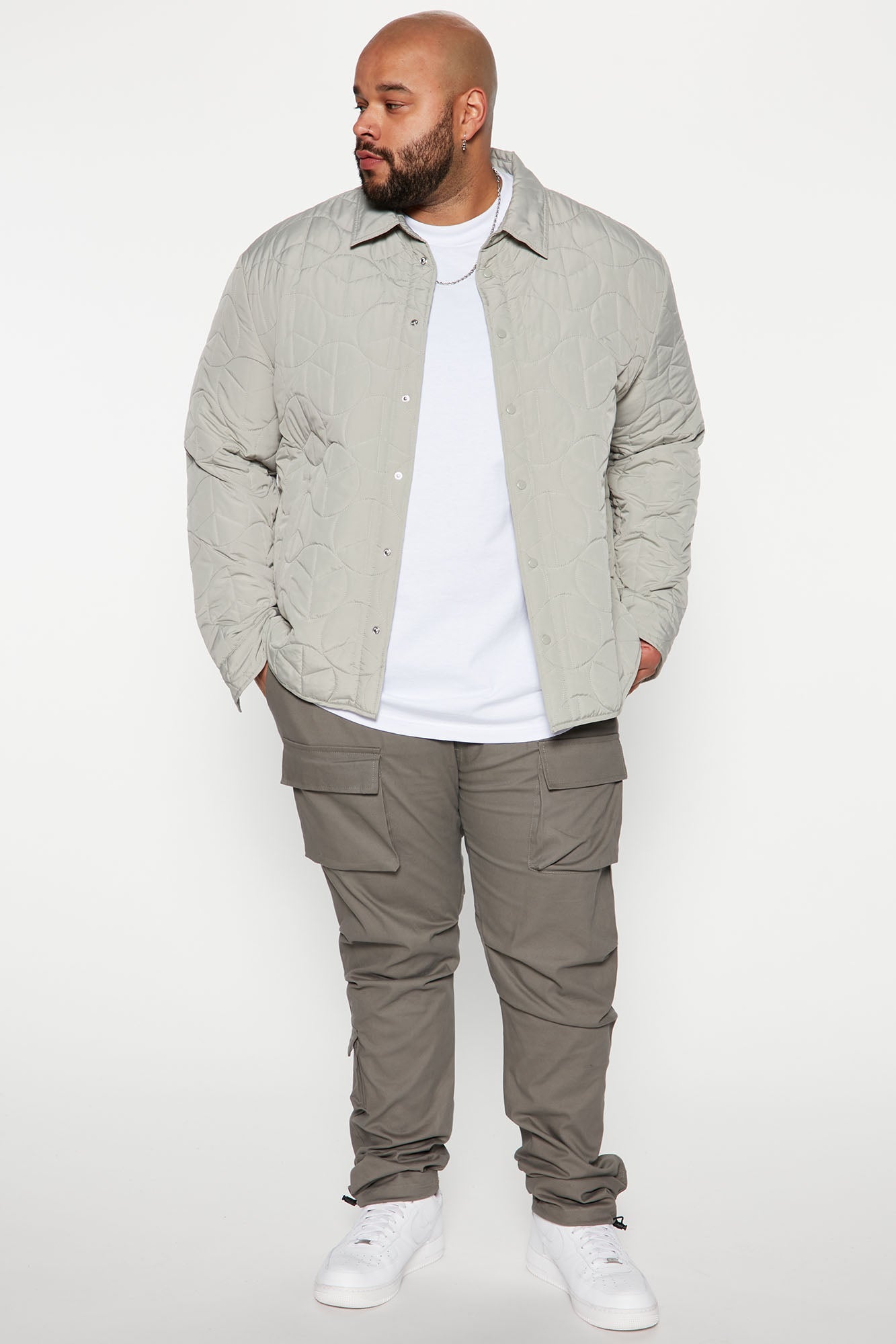 https://cdn.shopify.com/s/files/1/0293/9277/products/10-21-22Studio5_RT_DJ_13-03-09_41_HD22B307_Charcoal_2894_PLUS_SG.jpg?v=1666629986