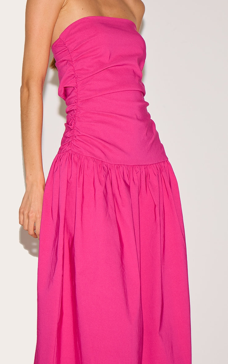 https://cdn-img.prettylittlething.com/1/1/7/7/1177c31d3d52f38c571a9308342feef7936e78b9_CNN2857_4_fuchsia_stretch_woven_bandeau_ruched_maxi_dress.jpg