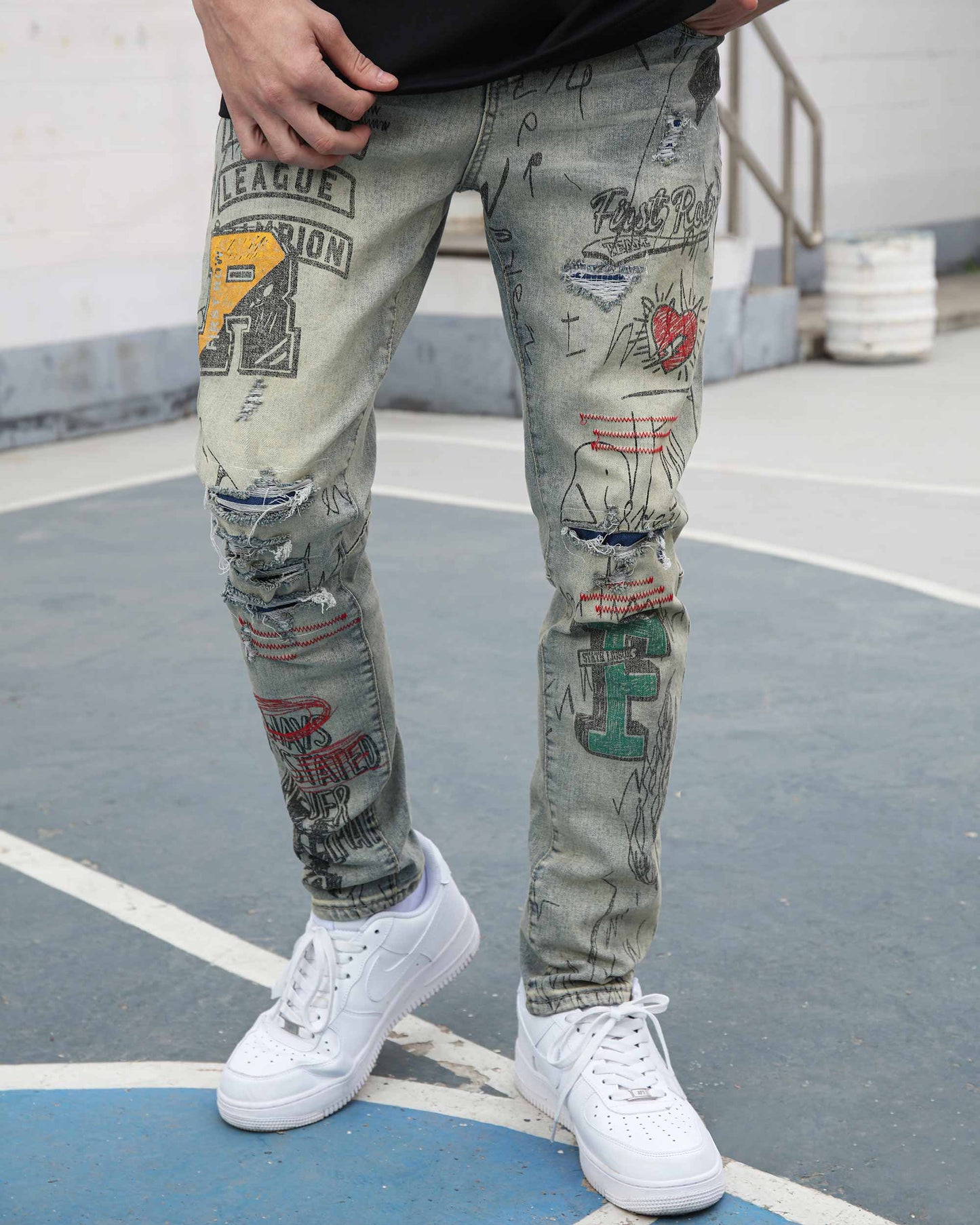 Detailing Graffiti Ripped Blue Washed Jeans - HCWP
