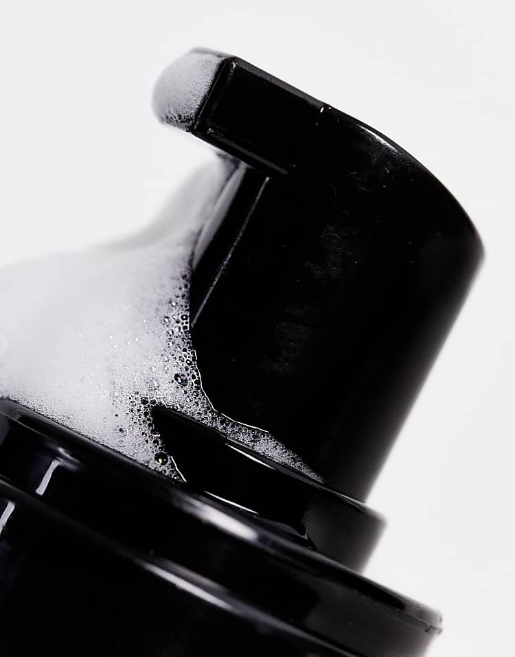 https://images.asos-media.com/products/curlsmith-bouncy-strength-volume-foam-222ml/203038713-4?$n_750w$&wid=750&fit=constrain