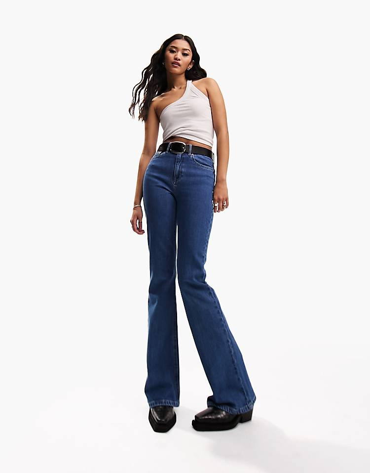 https://images.asos-media.com/products/asos-design-mid-rise-flare-jeans-in-mid-blue/204265302-1-midblue?$n_750w$&wid=750&fit=constrain