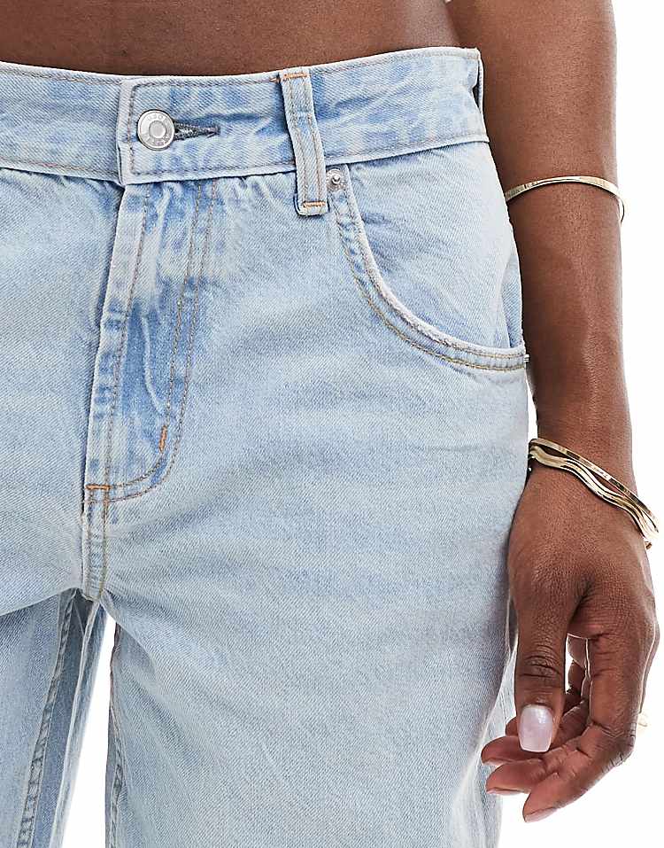 https://images.asos-media.com/products/asos-design-baggy-jeans-in-light-blue/205472062-5?$n_750w$&wid=750&fit=constrain