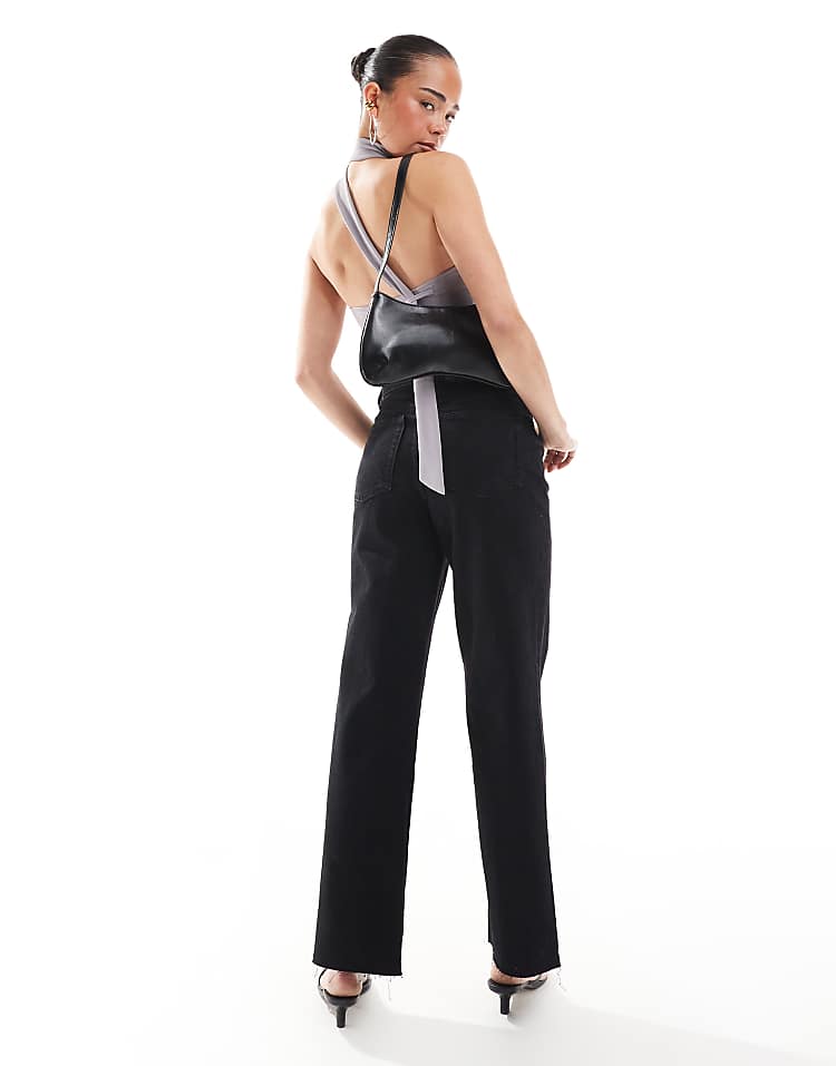 https://images.asos-media.com/products/asos-design-cropped-comfort-stretch-straight-leg-jean-in-clean-black/205472112-2?$n_750w$&wid=750&fit=constrain