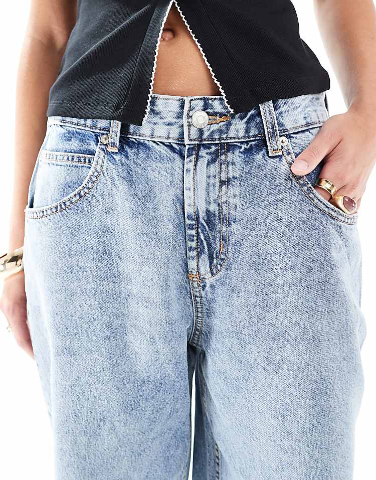 https://images.asos-media.com/products/asos-design-baggy-jeans-in-mid-blue/205694833-5?$n_750w$&wid=750&fit=constrain