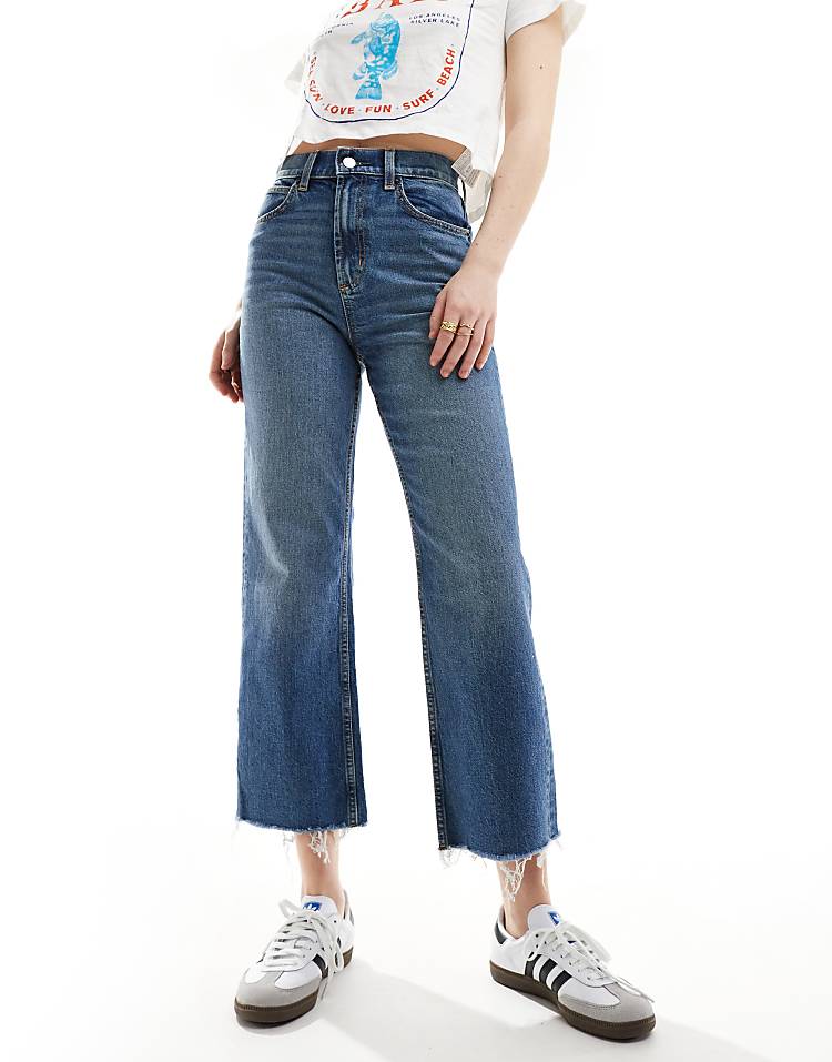 https://images.asos-media.com/products/asos-design-cropped-comfort-stretch-straight-leg-jean-in-dark-mid-blue/205710484-1-darktintedblue?$n_750w$&wid=750&fit=constrain