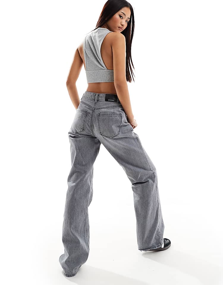 https://images.asos-media.com/products/stradivarius-wide-leg-dad-jean-in-washed-grey/205812480-5?$n_750w$&wid=750&fit=constrain