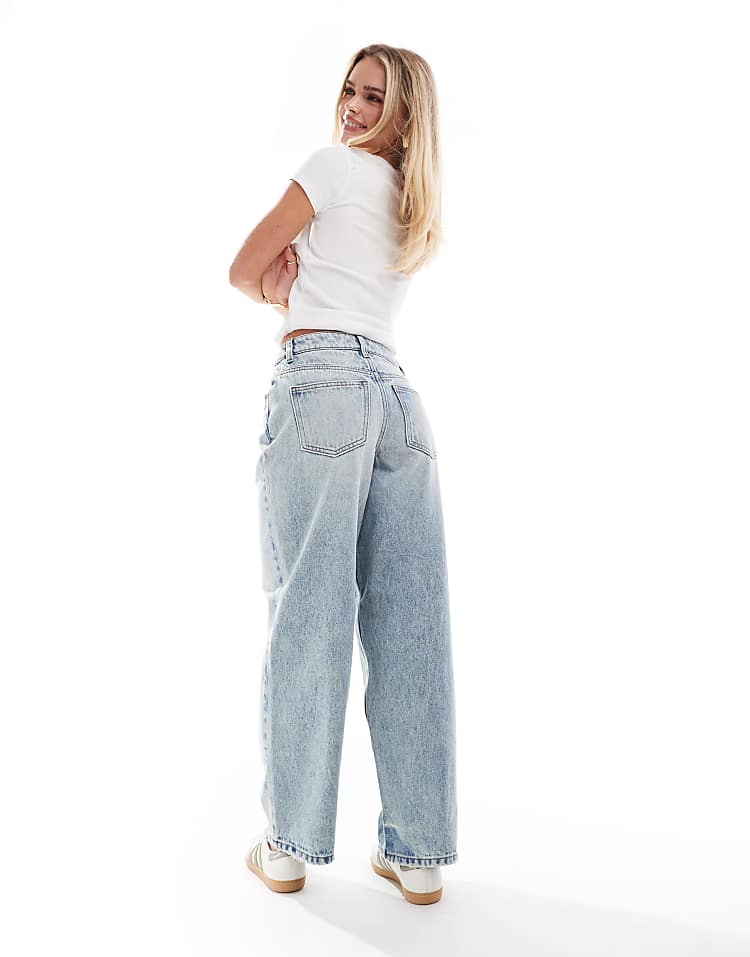 https://images.asos-media.com/products/miss-selfridge-petite-baggy-jean-in-blue-acid-wash/205922138-5?$n_750w$&wid=750&fit=constrain