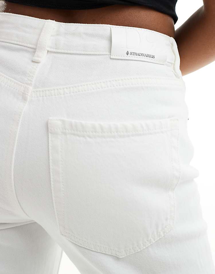 https://images.asos-media.com/products/stradivarius-wide-leg-dad-jean-in-white/205933981-3?$n_750w$&wid=750&fit=constrain
