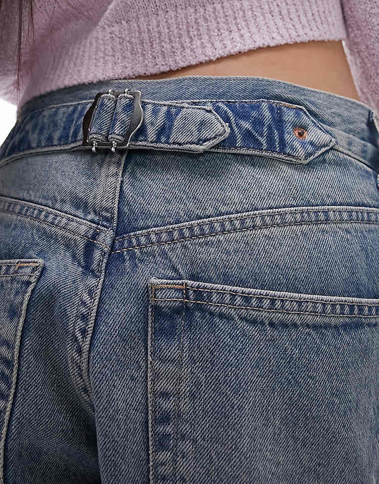 https://images.asos-media.com/products/topshop-cinch-low-rise-relaxed-jean-in-vintage-bleach/205984703-4?$n_750w$&wid=750&fit=constrain