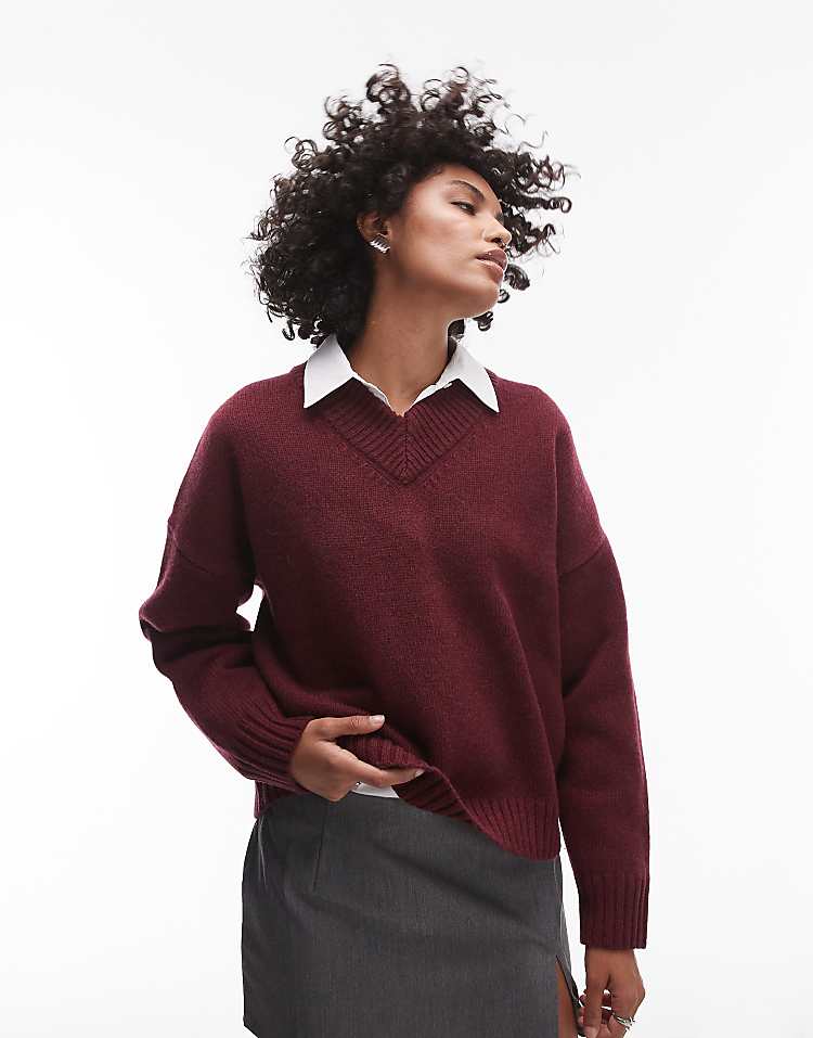 Topshop knitted premium 100% lambswool v-neck relaxed jumper in burgundy