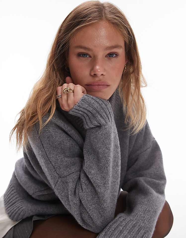 Topshop knitted premium 100% lambswool v-neck relaxed jumper in burgundy