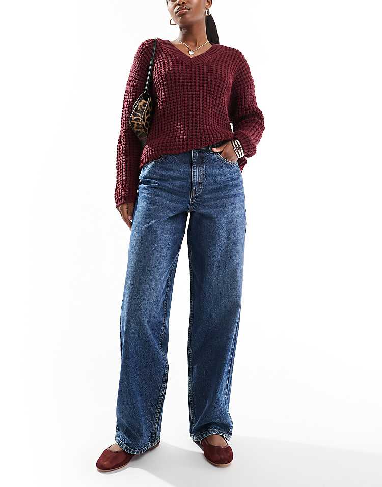 https://images.asos-media.com/products/miss-selfridge-baggy-jean-in-indigo-wash/206360175-1-indigowash?$n_750w$&wid=750&fit=constrain