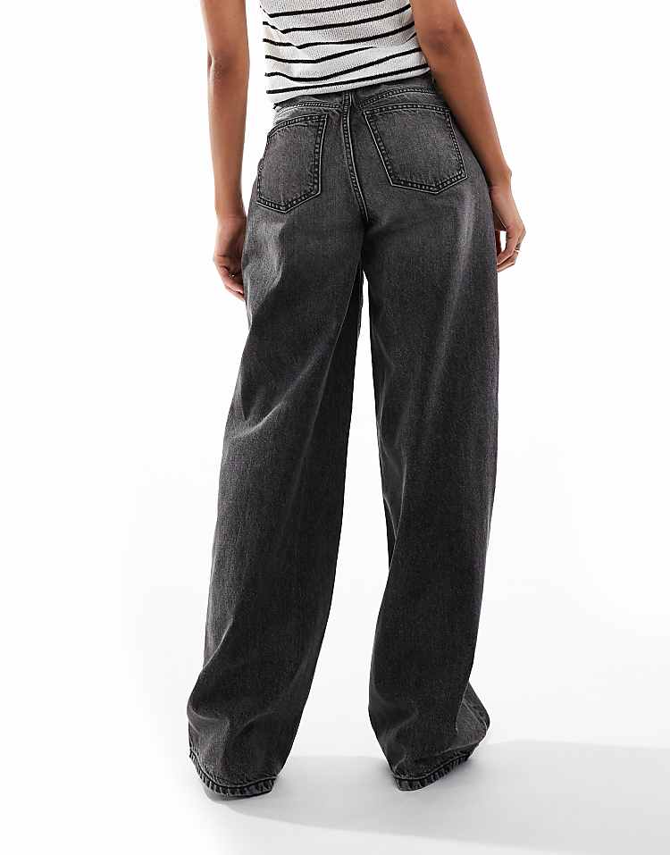 https://images.asos-media.com/products/miss-selfridge-baggy-jean-in-black-wash/206360198-2?$n_750w$&wid=750&fit=constrain