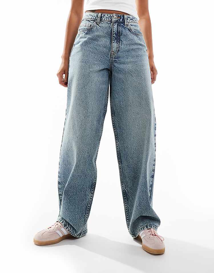 https://images.asos-media.com/products/miss-selfridge-baggy-jean-in-mid-blue-wash/206360221-1-midbluewash?$n_750w$&wid=750&fit=constrain