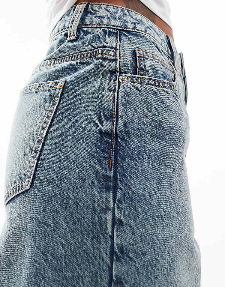https://images.asos-media.com/products/miss-selfridge-baggy-jean-in-mid-blue-wash/206360221-5?$n_750w$&wid=750&fit=constrain