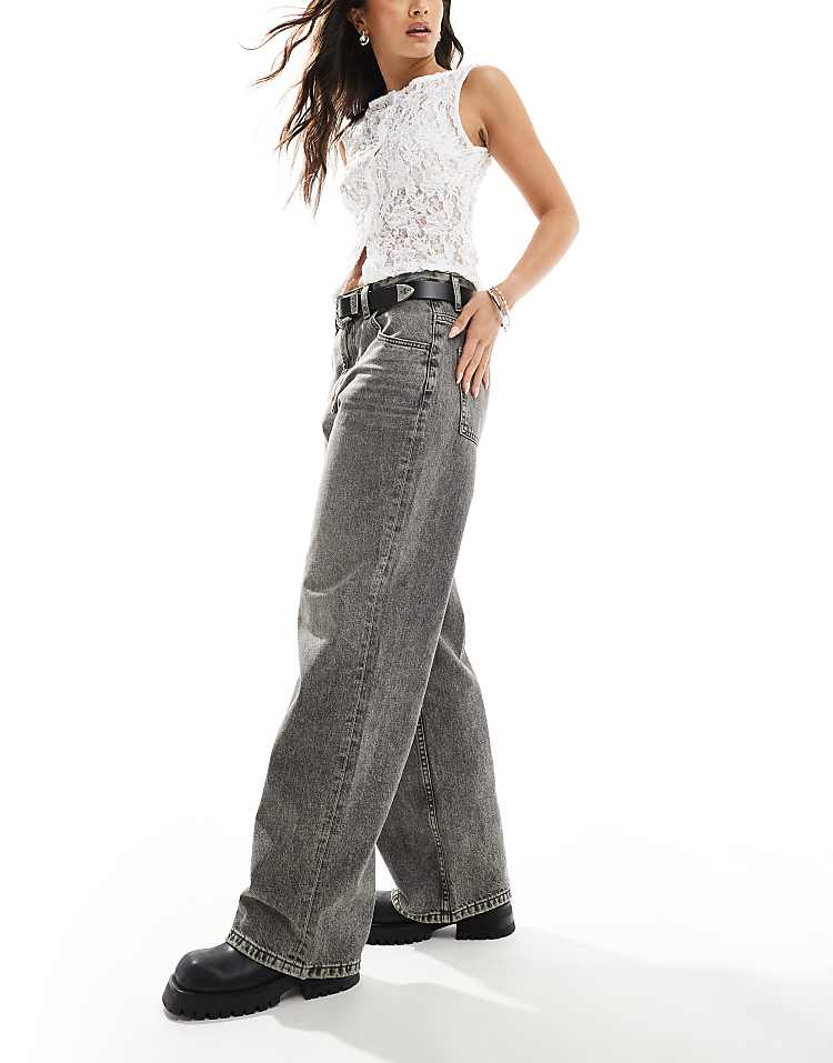 https://images.asos-media.com/products/asos-design-baggy-jeans-in-grey/206427908-5?$n_750w$&wid=750&fit=constrain
