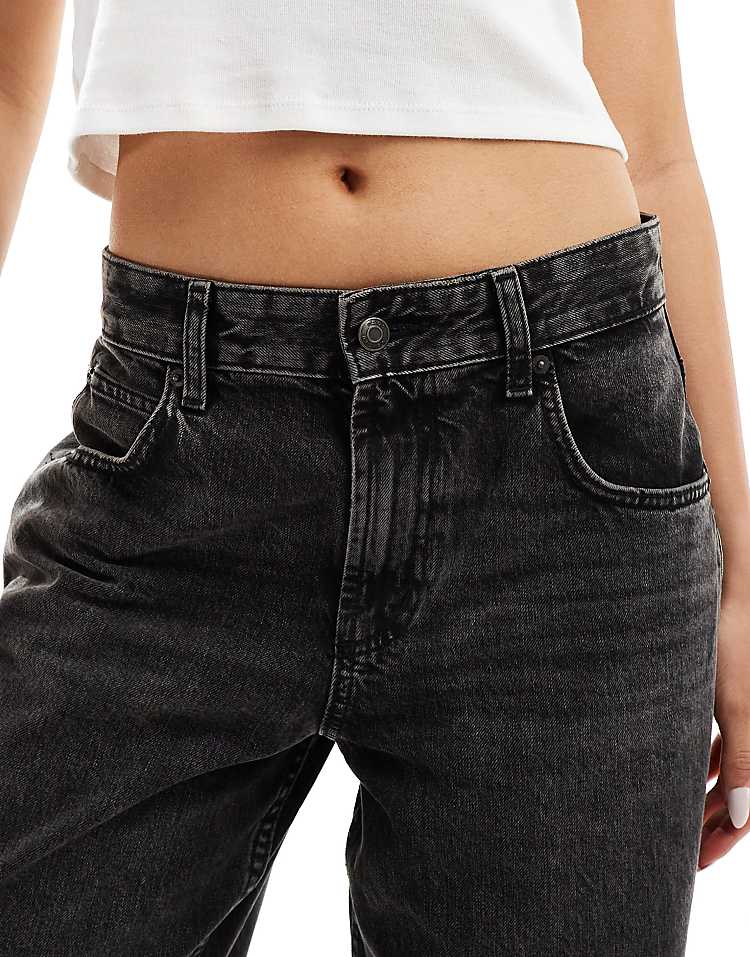 https://images.asos-media.com/products/asos-design-baggy-jeans-in-washed-black/206427918-5?$n_750w$&wid=750&fit=constrain