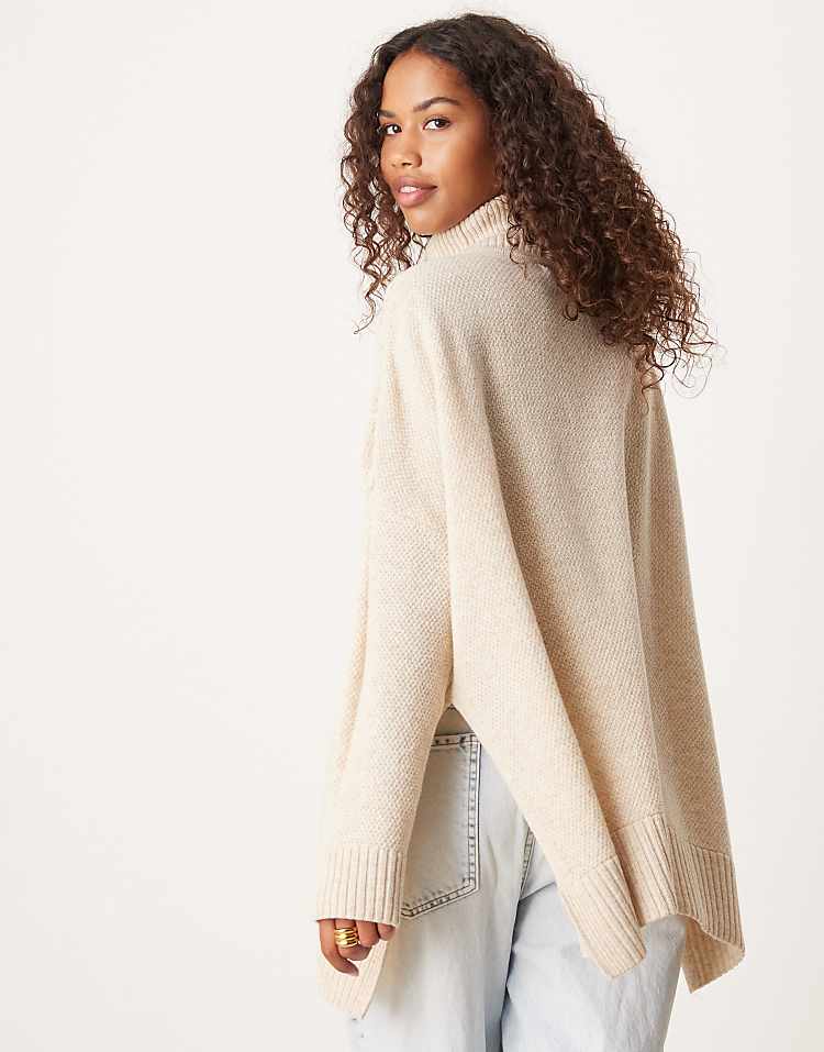 Barbour Burne Knitted Cape in oatmeal