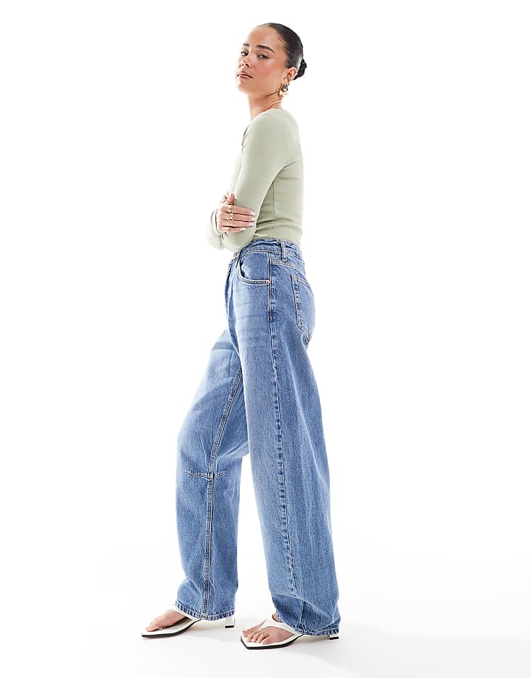 https://images.asos-media.com/products/topshop-barrel-mid-rise-jean-in-mid-blue/206920516-3?$n_750w$&wid=750&fit=constrain