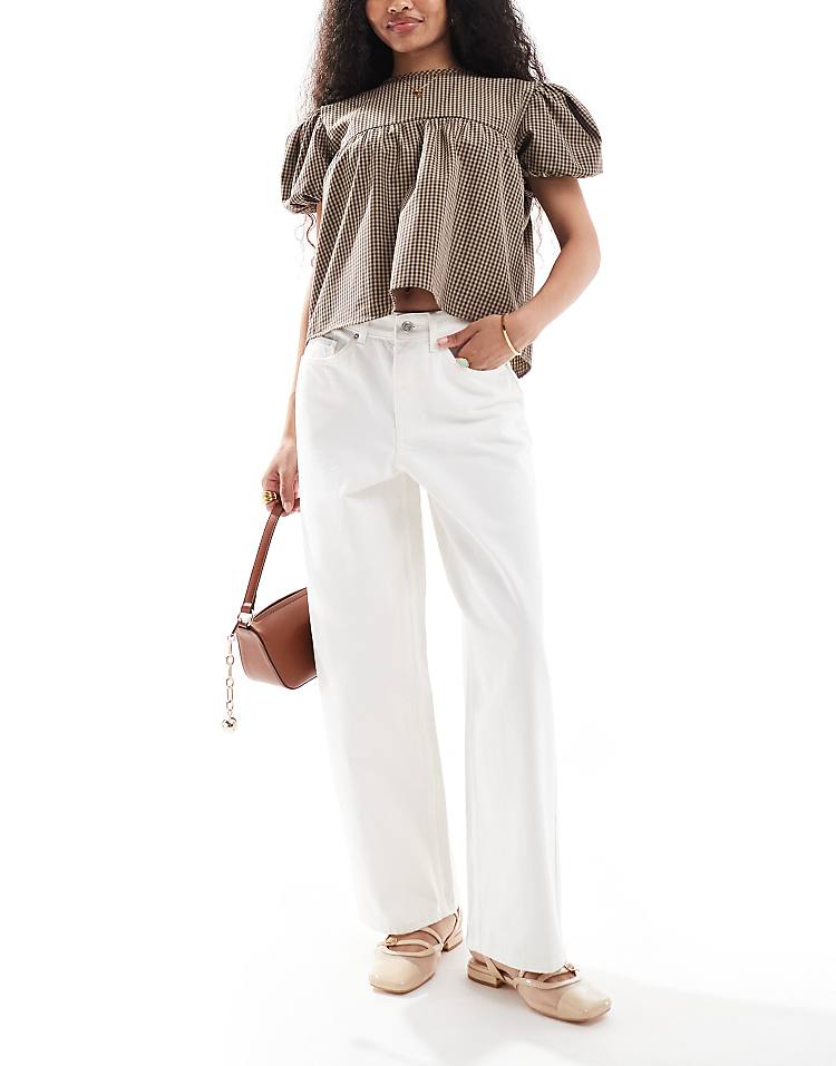 https://images.asos-media.com/products/miss-selfridge-petite-denim-baggy-jean-in-ecru/207008274-1-ecru?$n_750w$&wid=750&fit=constrain