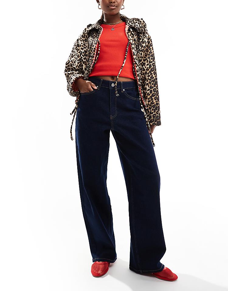 https://images.asos-media.com/products/miss-selfridge-denim-baggy-jean-in-indigo/207008320-1-indigo?$n_750w$&wid=750&fit=constrain