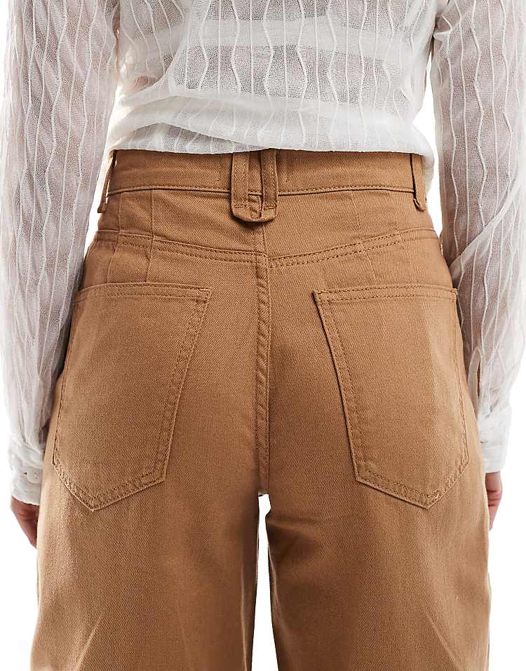 https://images.asos-media.com/products/asos-design-barrel-leg-jean-in-tan-with-gold-details/207160325-4?$n_750w$&wid=750&fit=constrain
