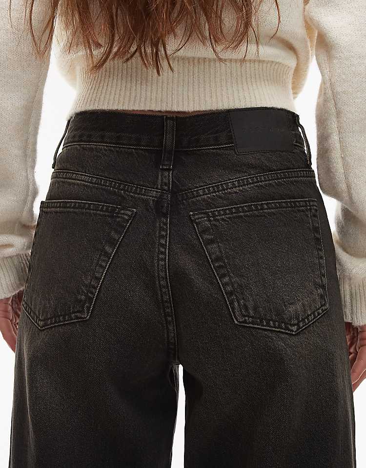 https://images.asos-media.com/products/topshop-mid-rise-loose-fit-straight-jean-in-vintage-washed-black/207246699-4?$n_750w$&wid=750&fit=constrain