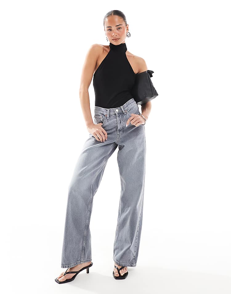https://images.asos-media.com/products/topshop-mid-rise-loose-fit-straight-jean-in-washed-grey/207246735-1-grey?$n_750w$&wid=750&fit=constrain