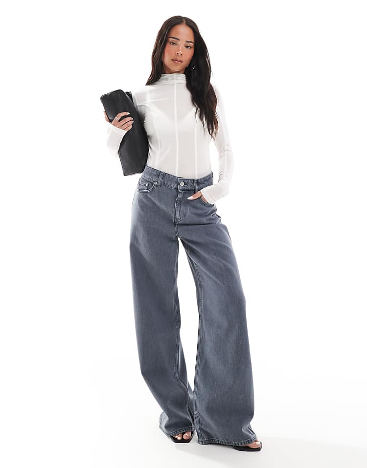 https://images.asos-media.com/products/other-stories-gio-mid-waist-relaxed-wide-leg-jeans-in-washed-grey/207306231-1-washedgrey?$n_750w$&wid=750&fit=constrain