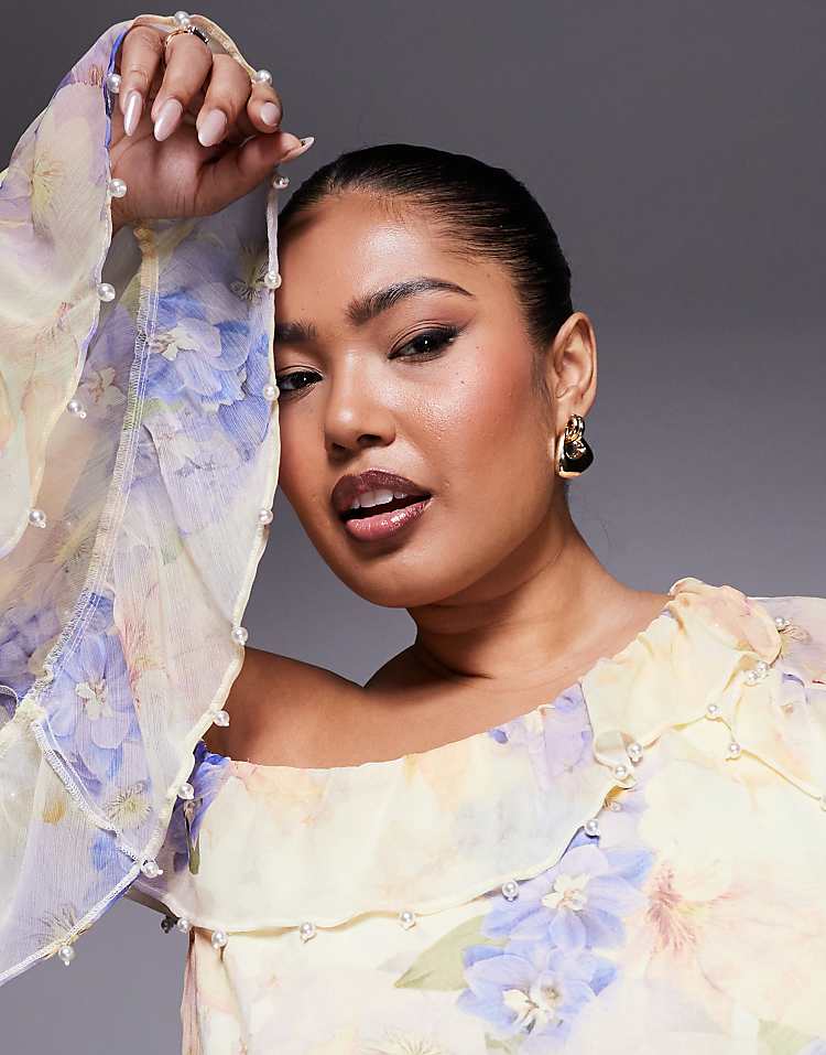 https://images.asos-media.com/products/asos-luxe-curve-pearl-embellished-chiffon-exaggerated-maxi-dress-in-floral-print/207334887-2?$n_750w$&wid=750&fit=constrain