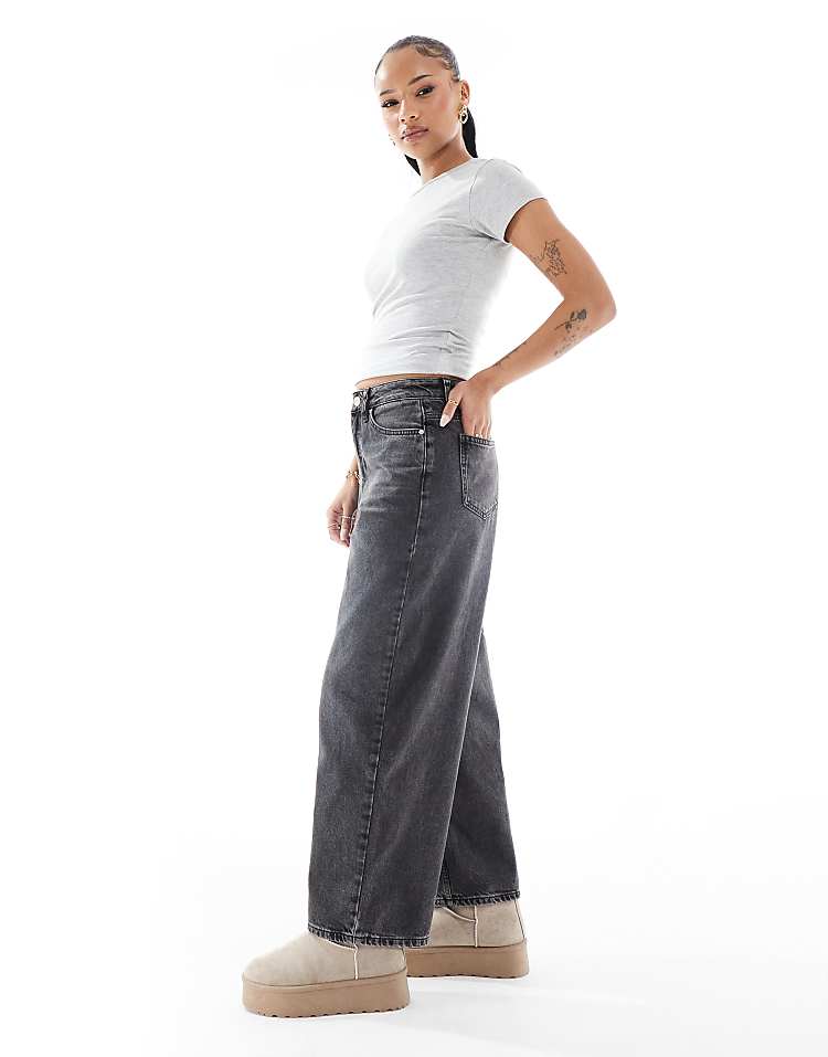 https://images.asos-media.com/products/miss-selfridge-petite-baggy-jean-in-light-black-wash/207547221-3?$n_750w$&wid=750&fit=constrain