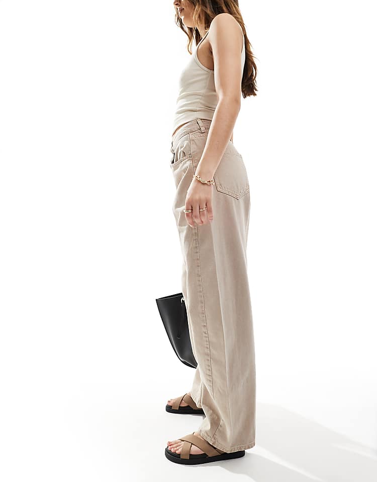 https://images.asos-media.com/products/asos-design-barrel-leg-jeans-in-manuka/207680815-2?$n_750w$&wid=750&fit=constrain
