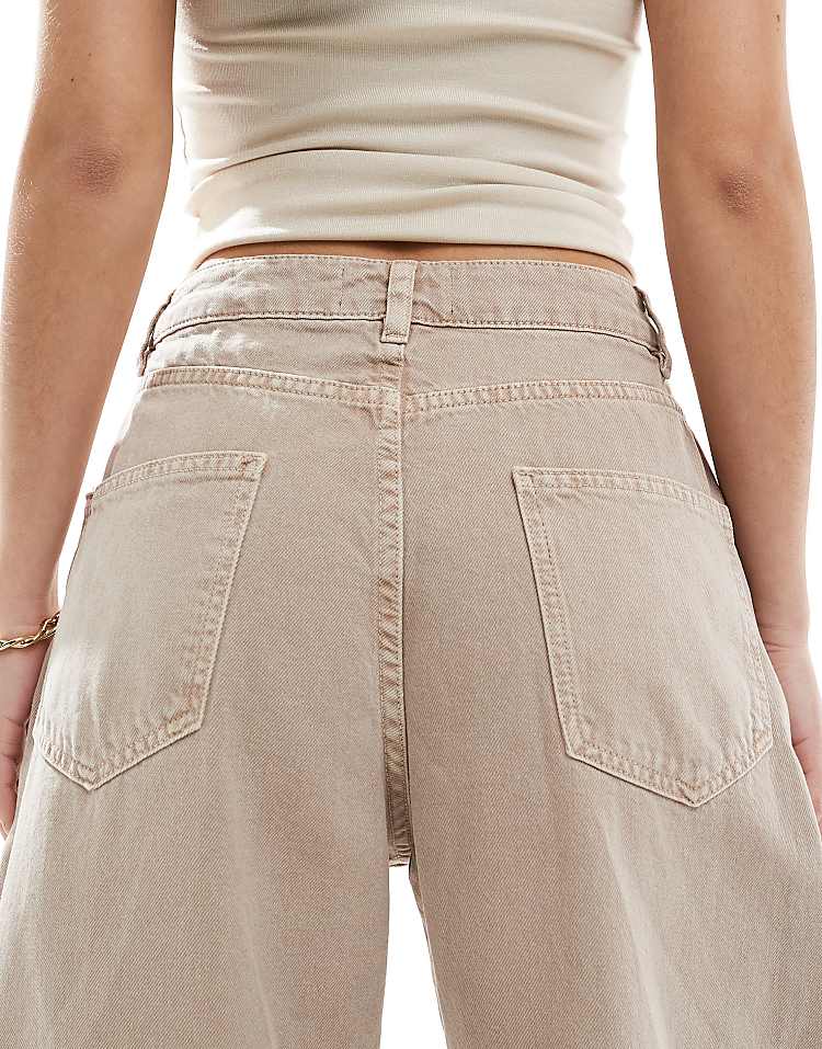 https://images.asos-media.com/products/asos-design-barrel-leg-jeans-in-manuka/207680815-5?$n_750w$&wid=750&fit=constrain