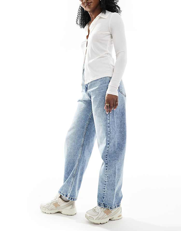 https://images.asos-media.com/products/asos-design-barrel-leg-jeans-in-light-blue/207680825-3?$n_750w$&wid=750&fit=constrain