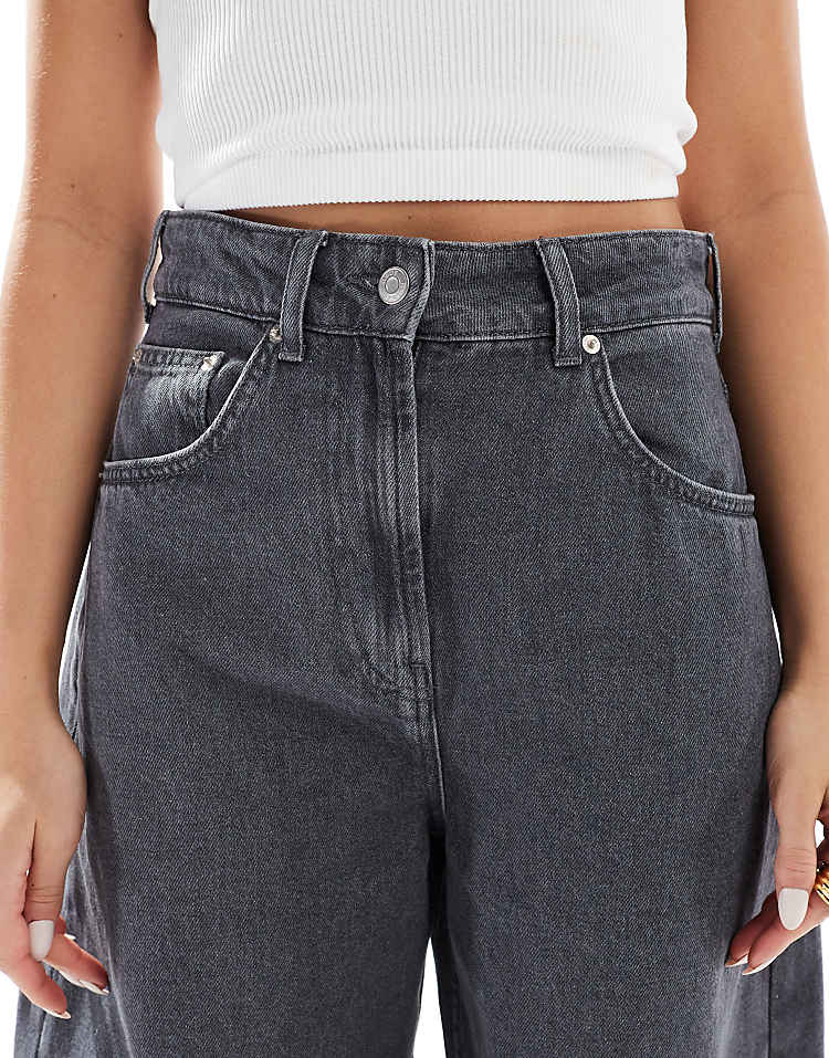 https://images.asos-media.com/products/asos-design-high-waisted-barrel-leg-jeans-in-grey/207710443-4?$n_750w$&wid=750&fit=constrain