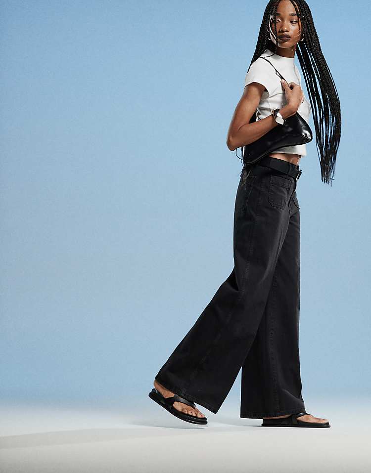 https://images.asos-media.com/products/mango-gold-button-wide-leg-jean-in-black/207881376-2?$n_750w$&wid=750&fit=constrain