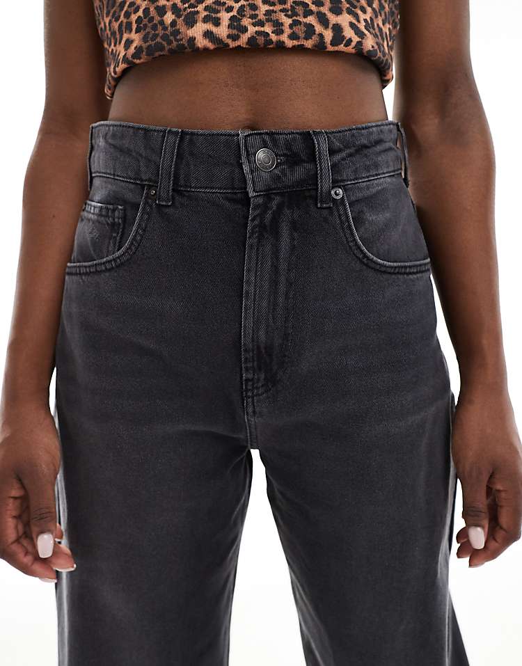 https://images.asos-media.com/products/asos-design-high-waisted-barrel-leg-jeans-in-black/207935717-4?$n_750w$&wid=750&fit=constrain