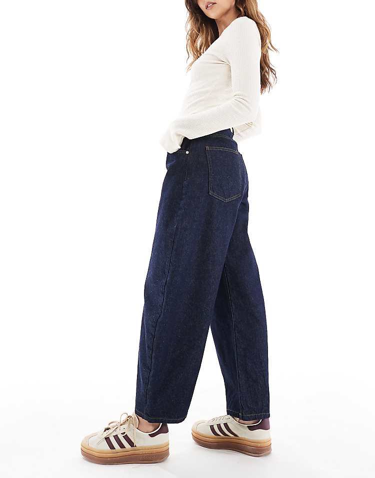 https://images.asos-media.com/products/miss-selfridge-barrel-leg-jean-in-mid-blue/207945499-2?$n_750w$&wid=750&fit=constrain