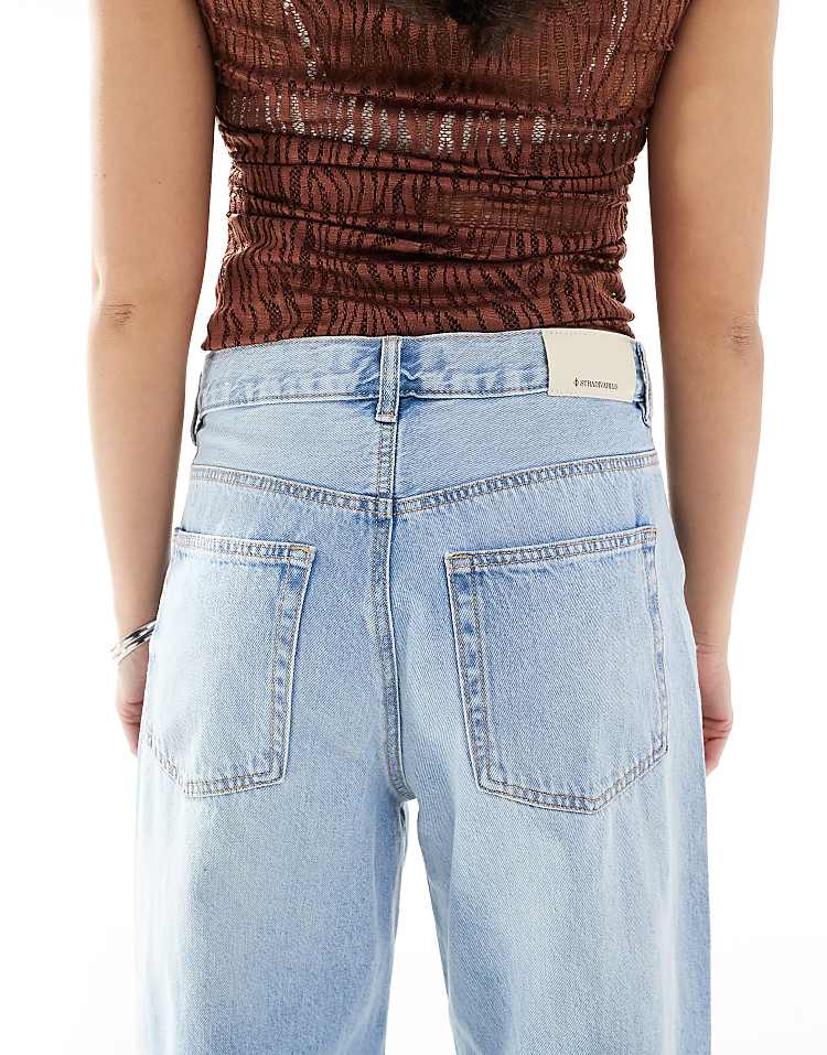 https://images.asos-media.com/products/stradivarius-d88-baggy-wide-leg-jean-in-mid-blue/207954448-4?$n_750w$&wid=750&fit=constrain