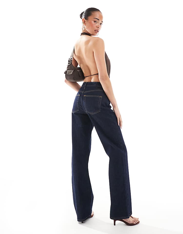 https://images.asos-media.com/products/asos-design-comfort-stretch-straight-leg-jean-in-rinse/208033486-3?$n_750w$&wid=750&fit=constrain