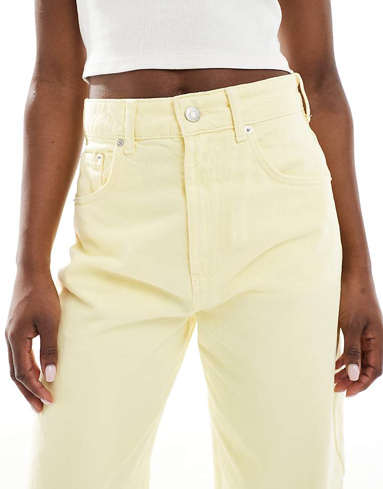 https://images.asos-media.com/products/asos-design-high-waisted-barrel-jean-in-custard/208108849-4?$n_750w$&wid=750&fit=constrain