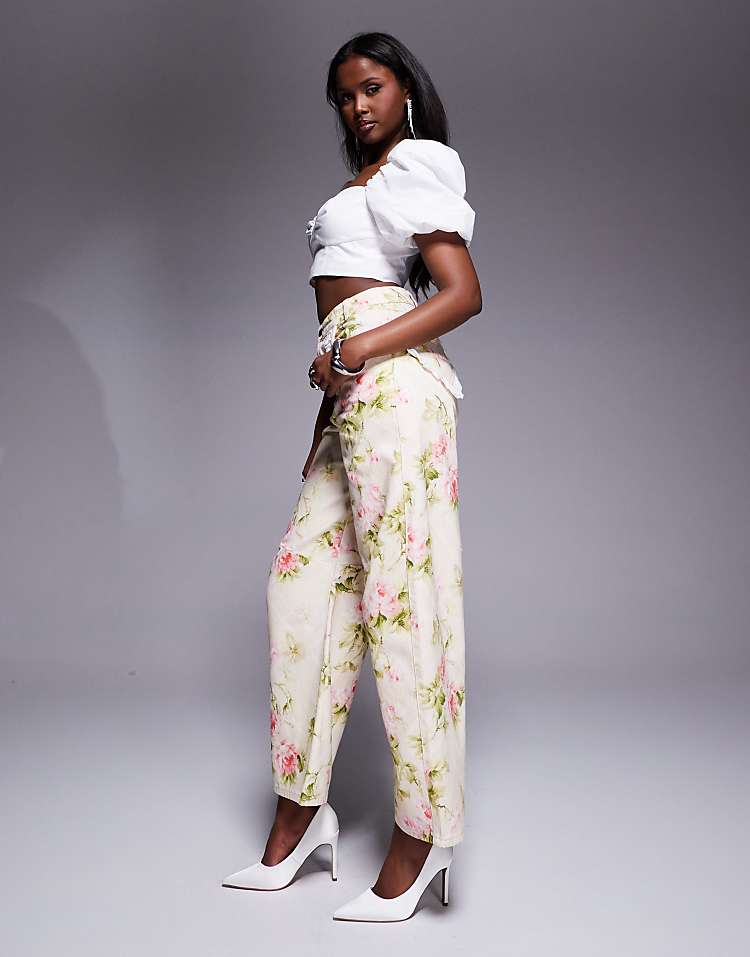 https://images.asos-media.com/products/asos-luxe-barrel-leg-heart-pocket-denim-jeans-in-floral-print/208148335-3?$n_750w$&wid=750&fit=constrain