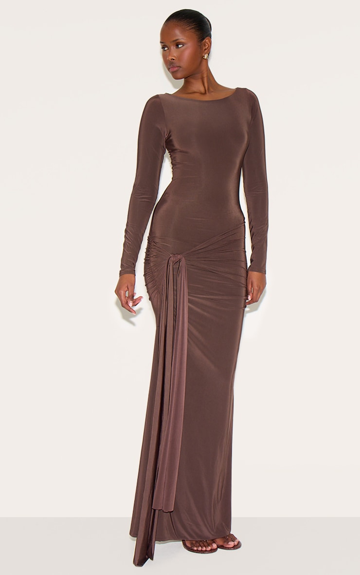 https://cdn-img.prettylittlething.com/2/6/f/a/26fa0743b8ce19723c45ad678e0bb15bdf792704_CNM9070_4_chocolate_double_layer_slinkyy_drop_waist_knot_detail_maxi_dress.jpg