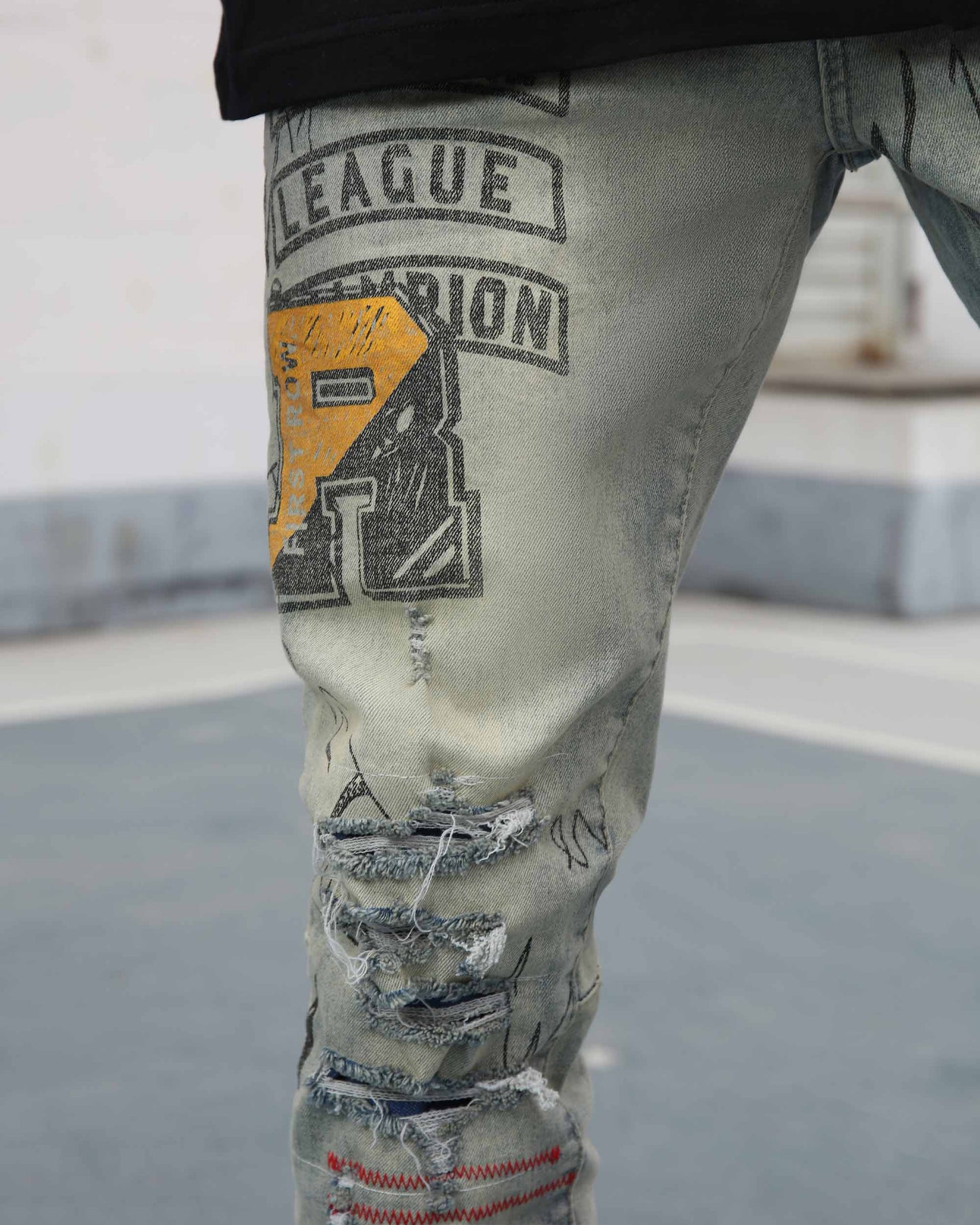 Detailing Graffiti Ripped Blue Washed Jeans - HCWP